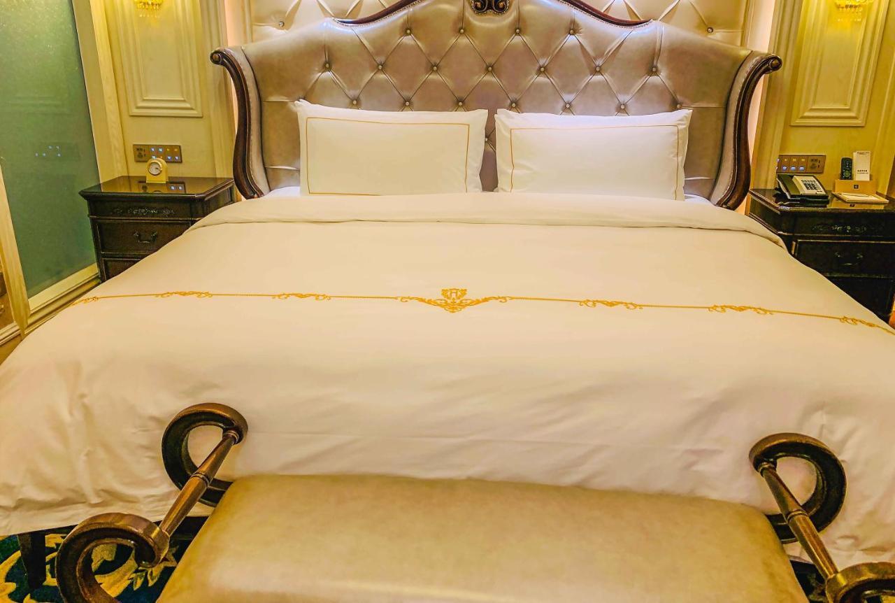 فندق Wyndham Grand Kunming East المظهر الخارجي الصورة