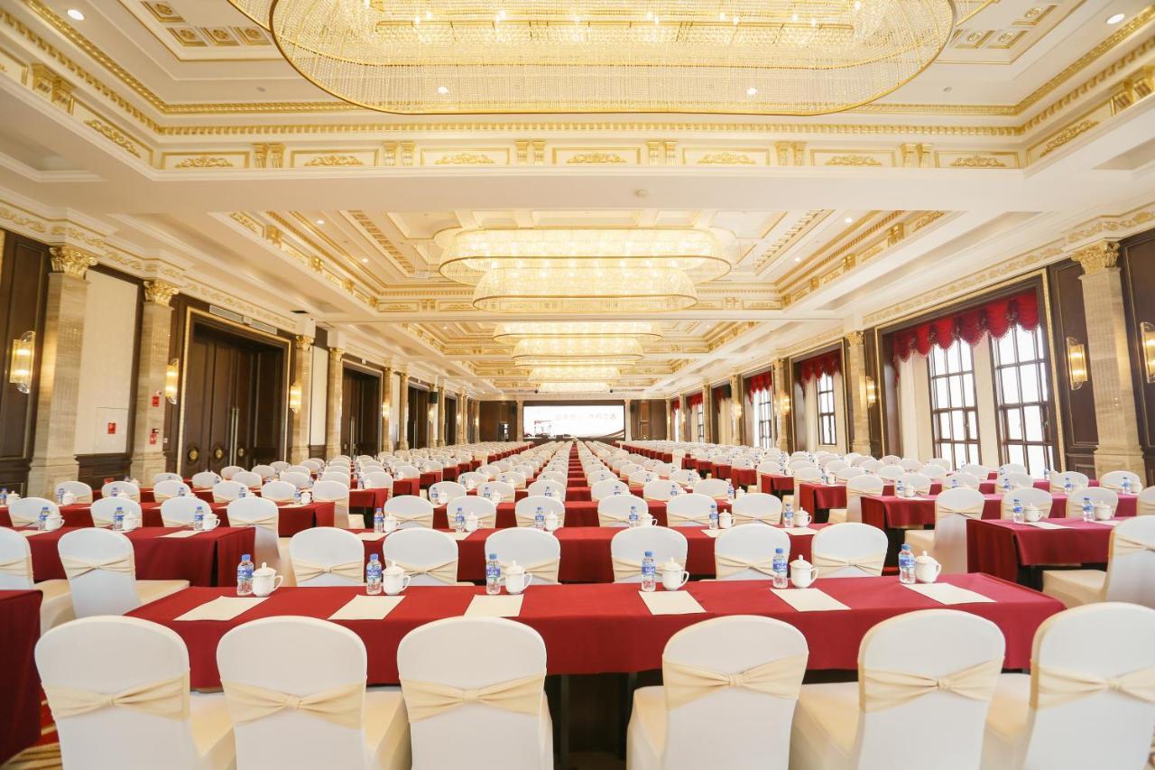 فندق Wyndham Grand Kunming East المظهر الخارجي الصورة